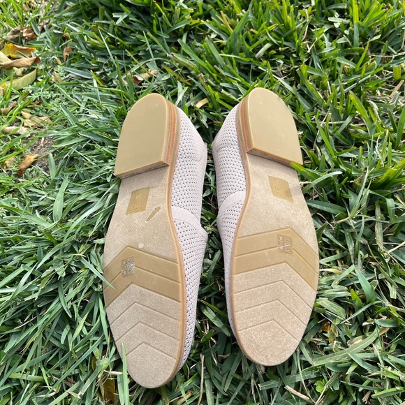 Eileen Fisher Demi Stretch Knit Flat Loafer Slip-On
TAUPE SIZE 10 new - Picture 10 of 10